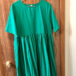 Green maxi dress